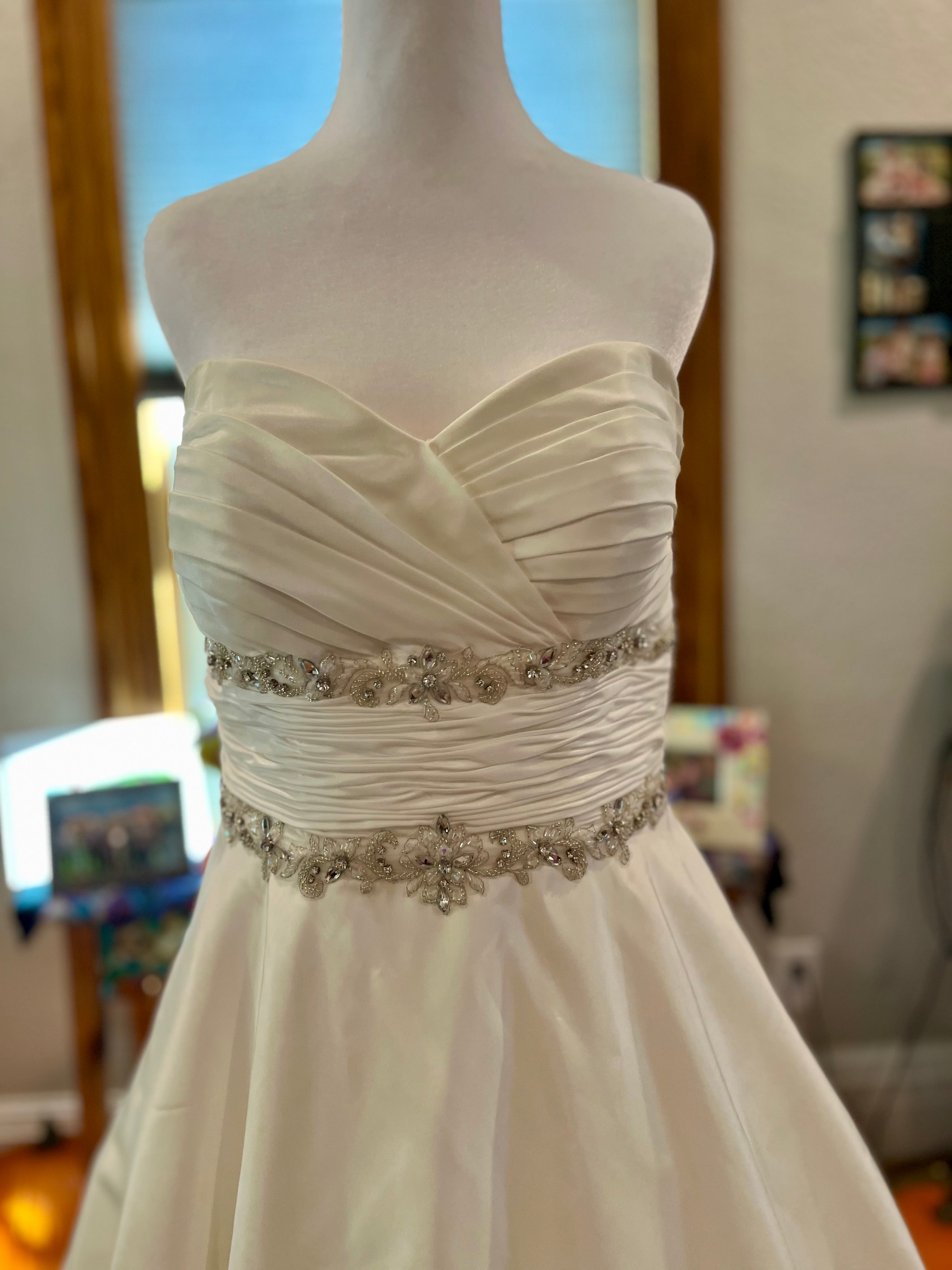 Alfred Angelo size 8 WD#69
