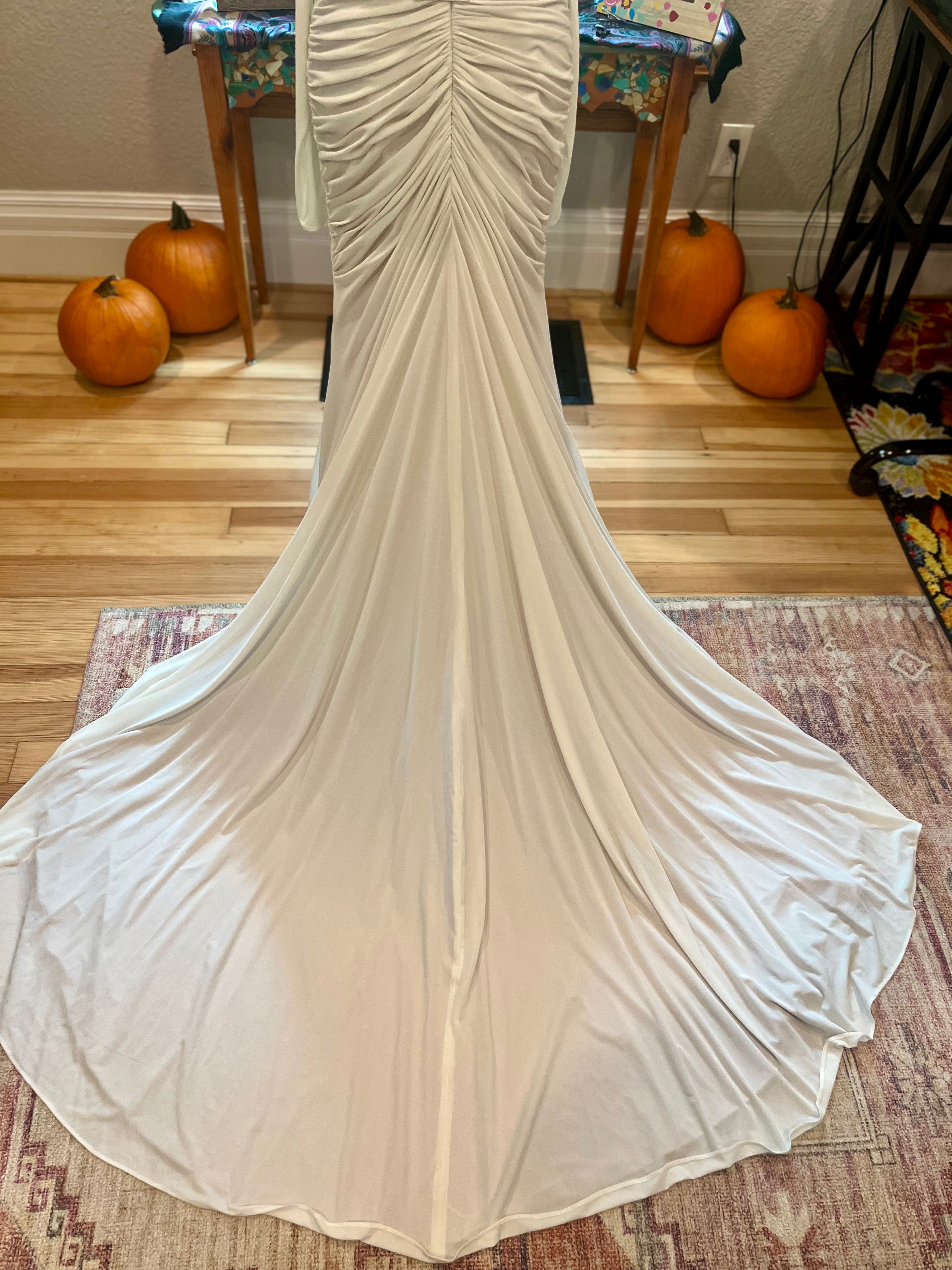 Theia size 8 WD #64