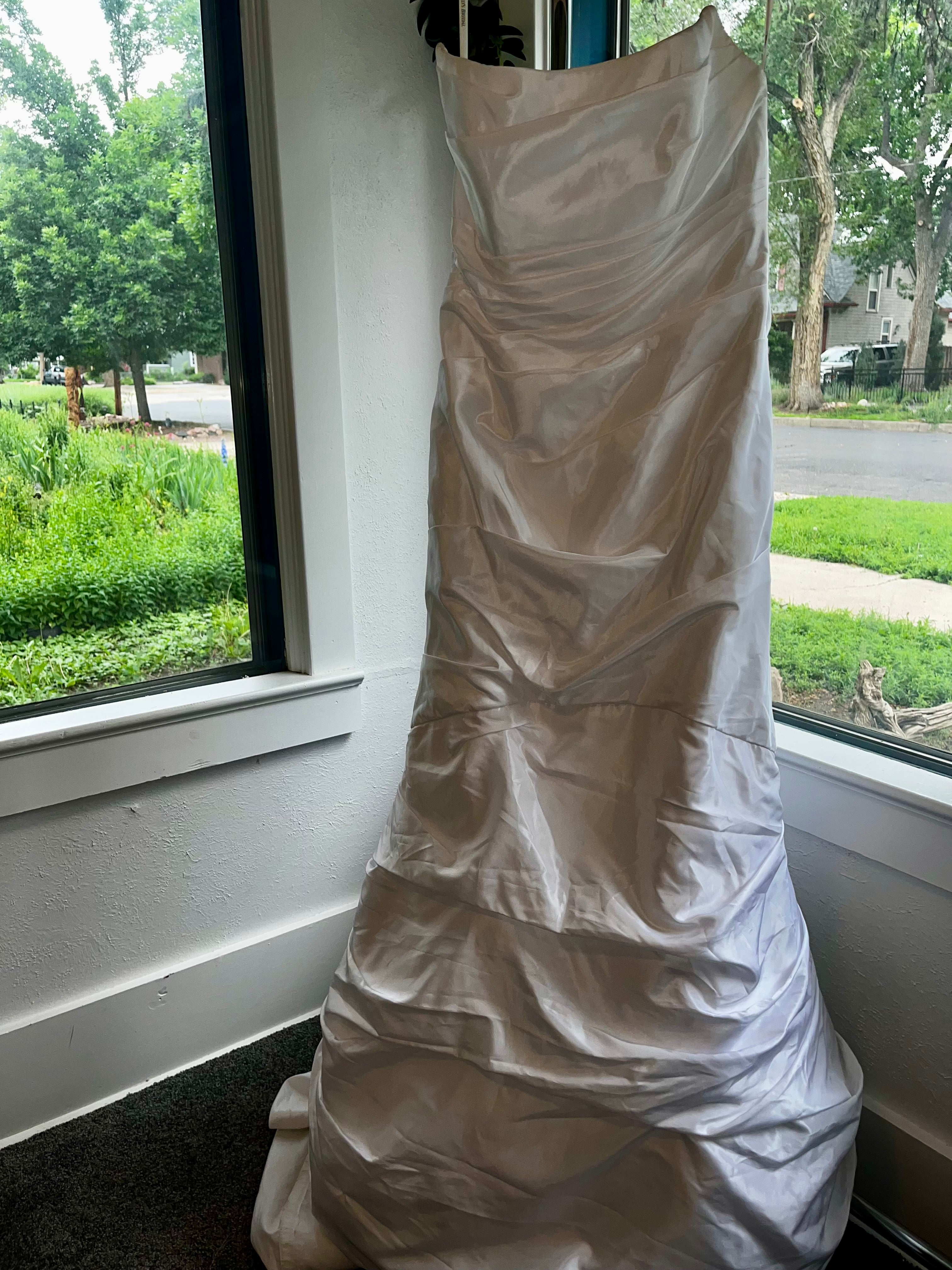 David’s Bridal F&F size 14 #24