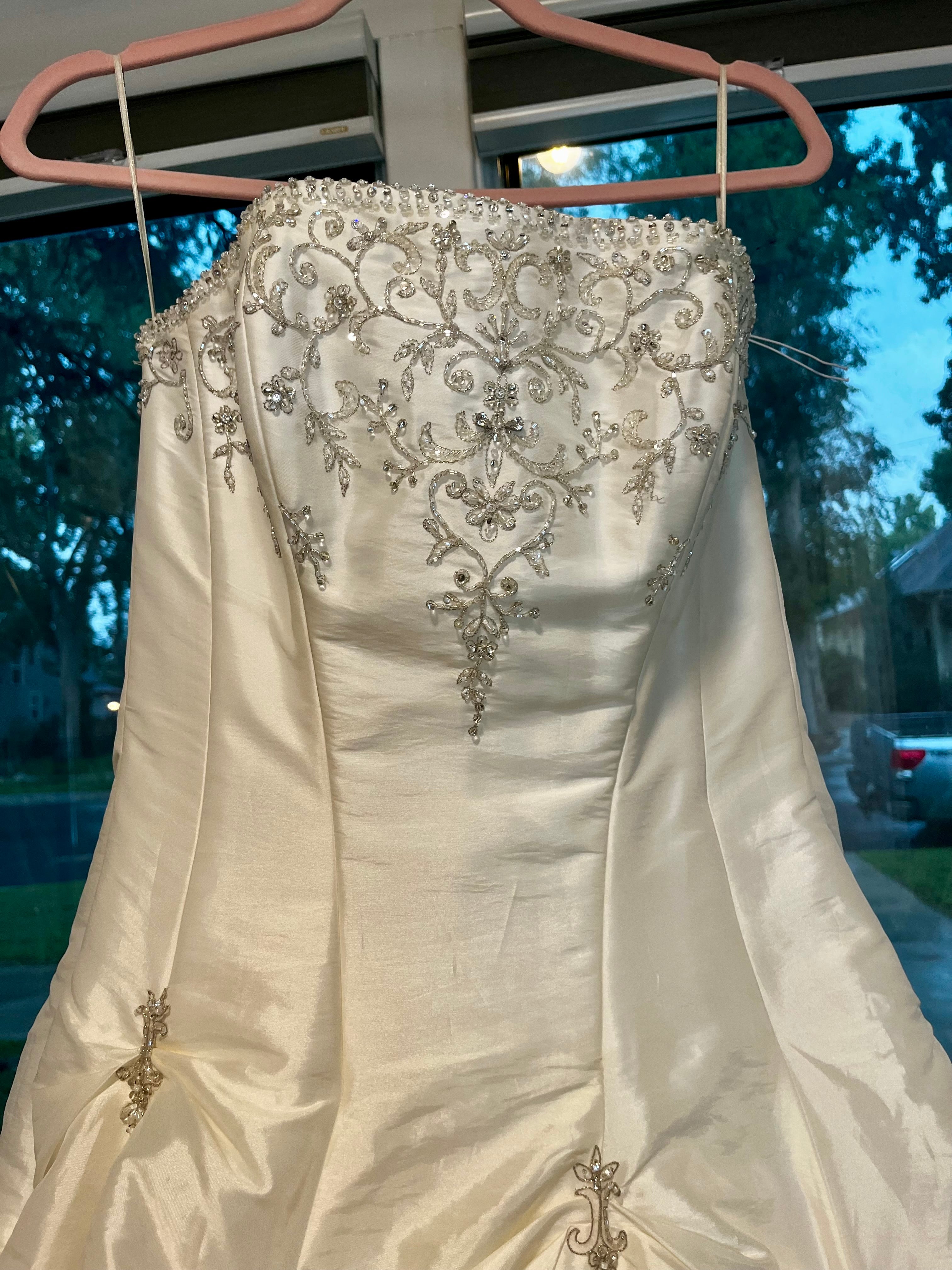 Maggie Sottero Size 10 WD#32