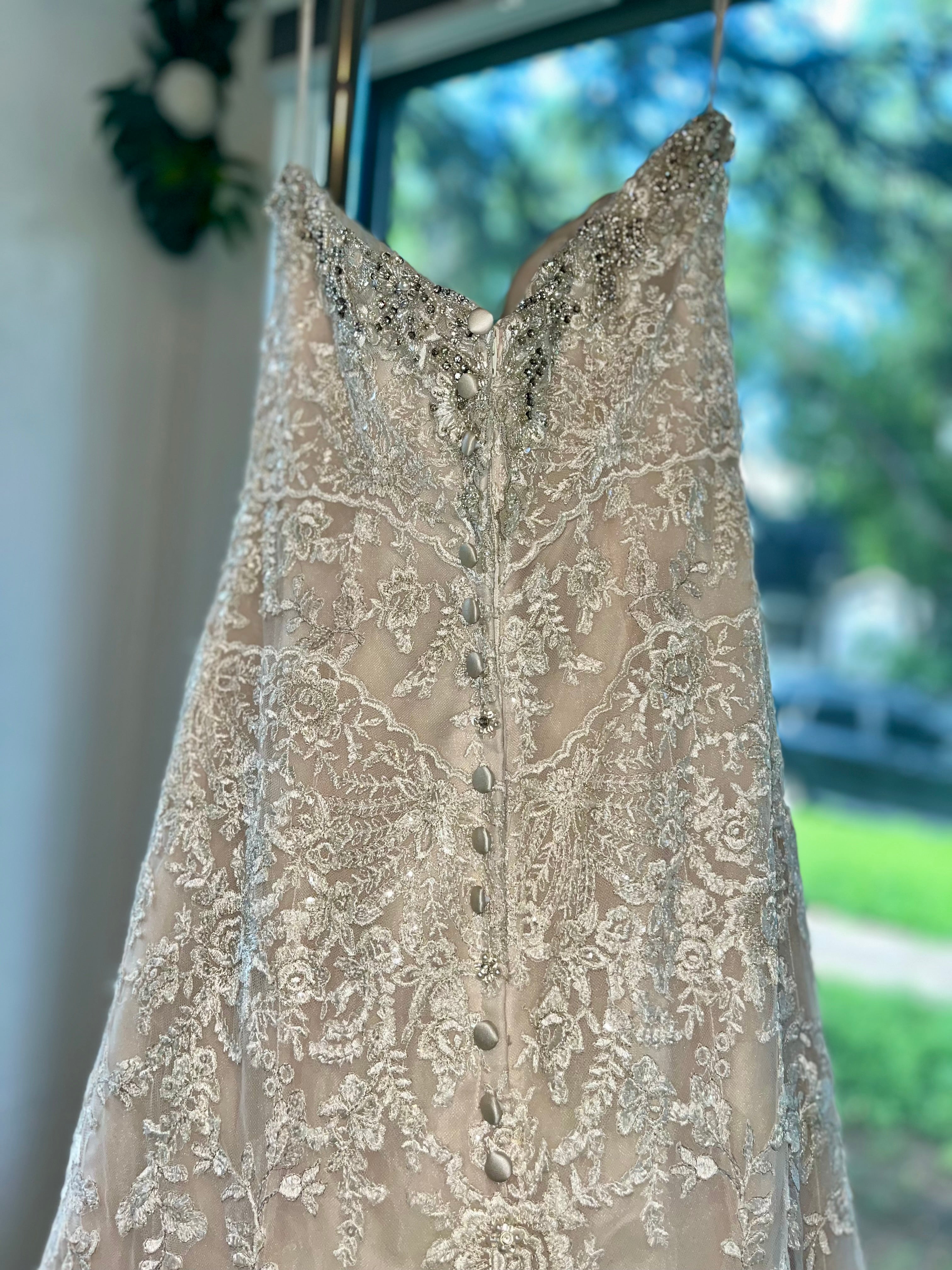 Champagne Lace size 6 #19