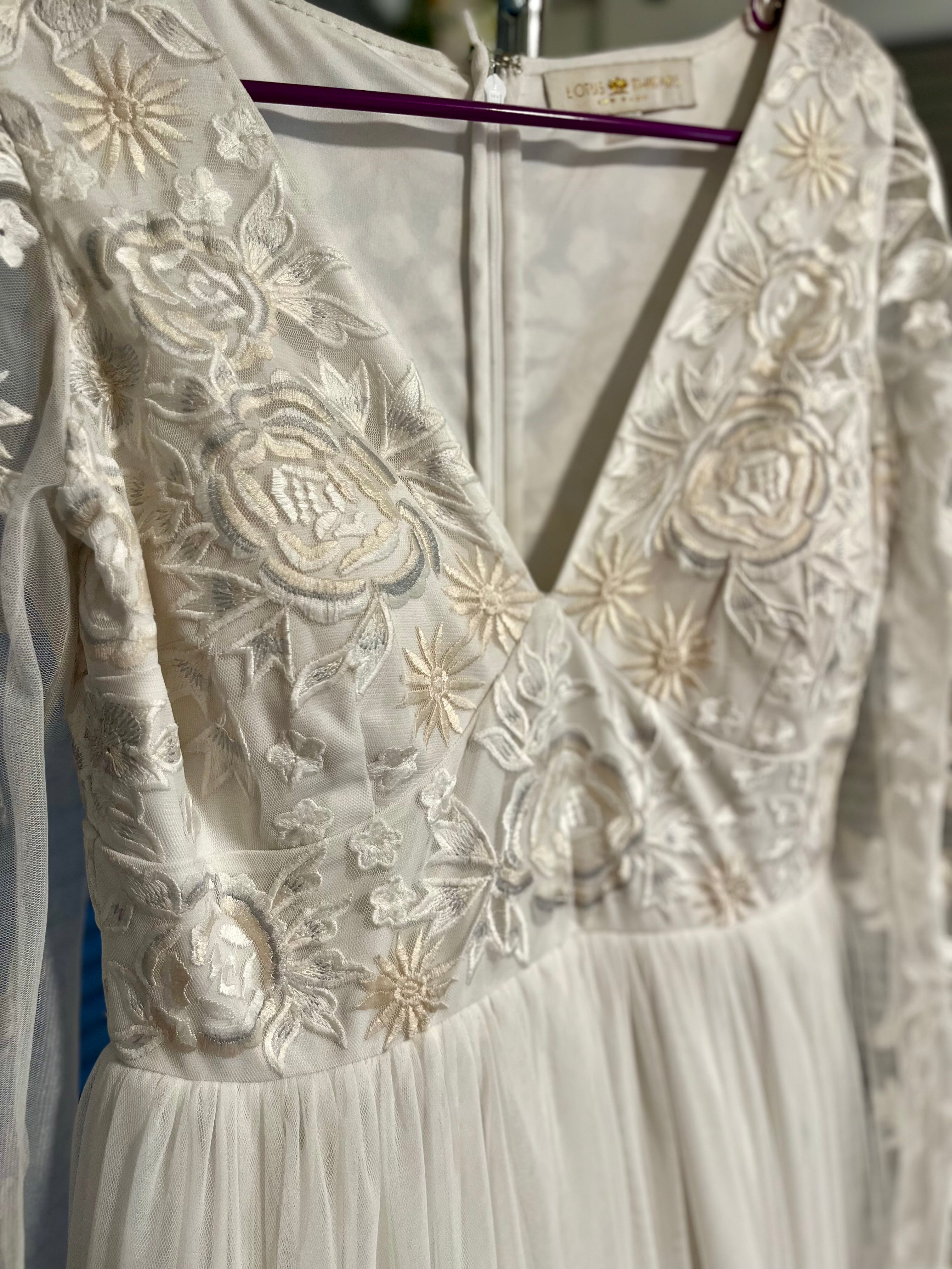 Lotus Threads/ long Sleeve bridal gown/ NWT/ Size 14 #15