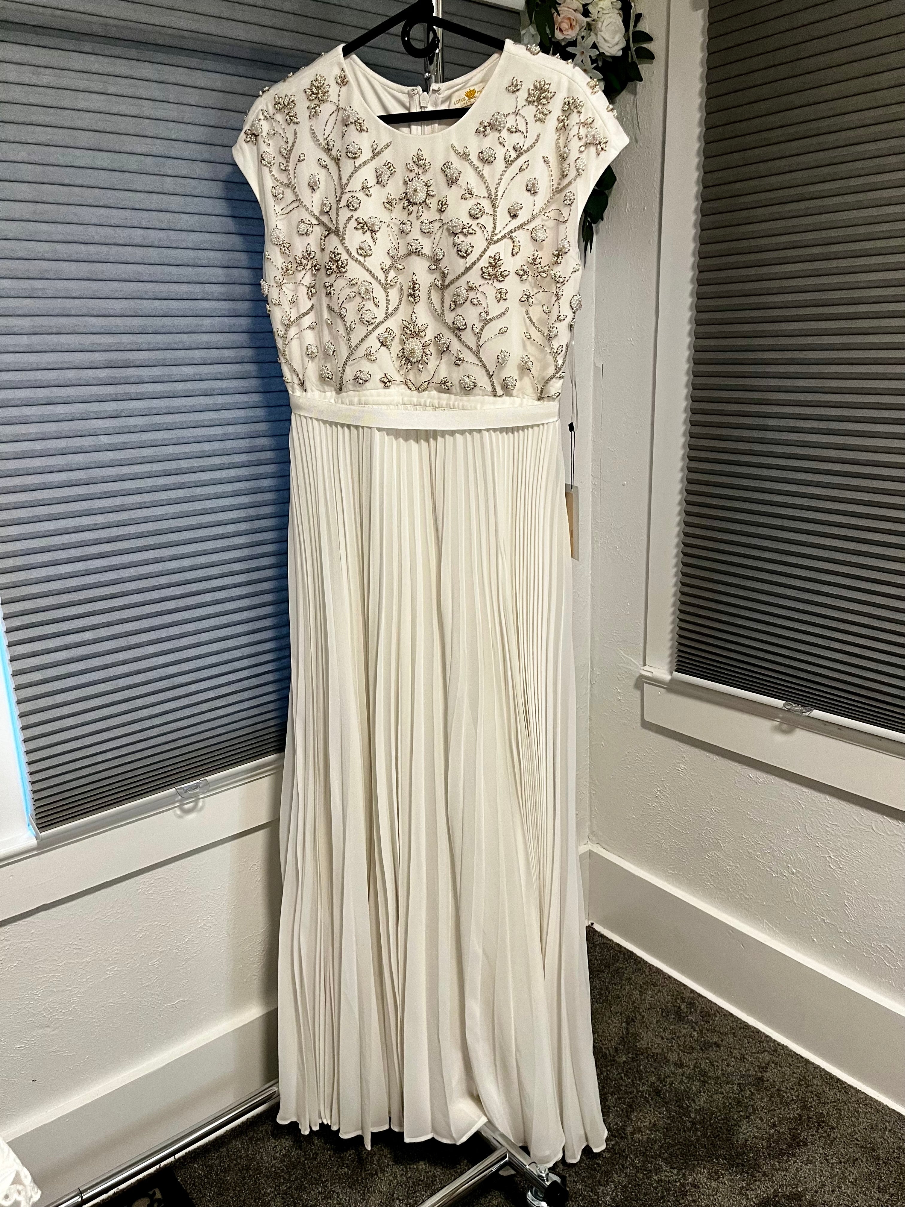 Daniela Gown by Lotus Threads/ Size 12/ NWT #14