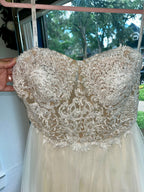 Galena Signature size 4 $450 #21