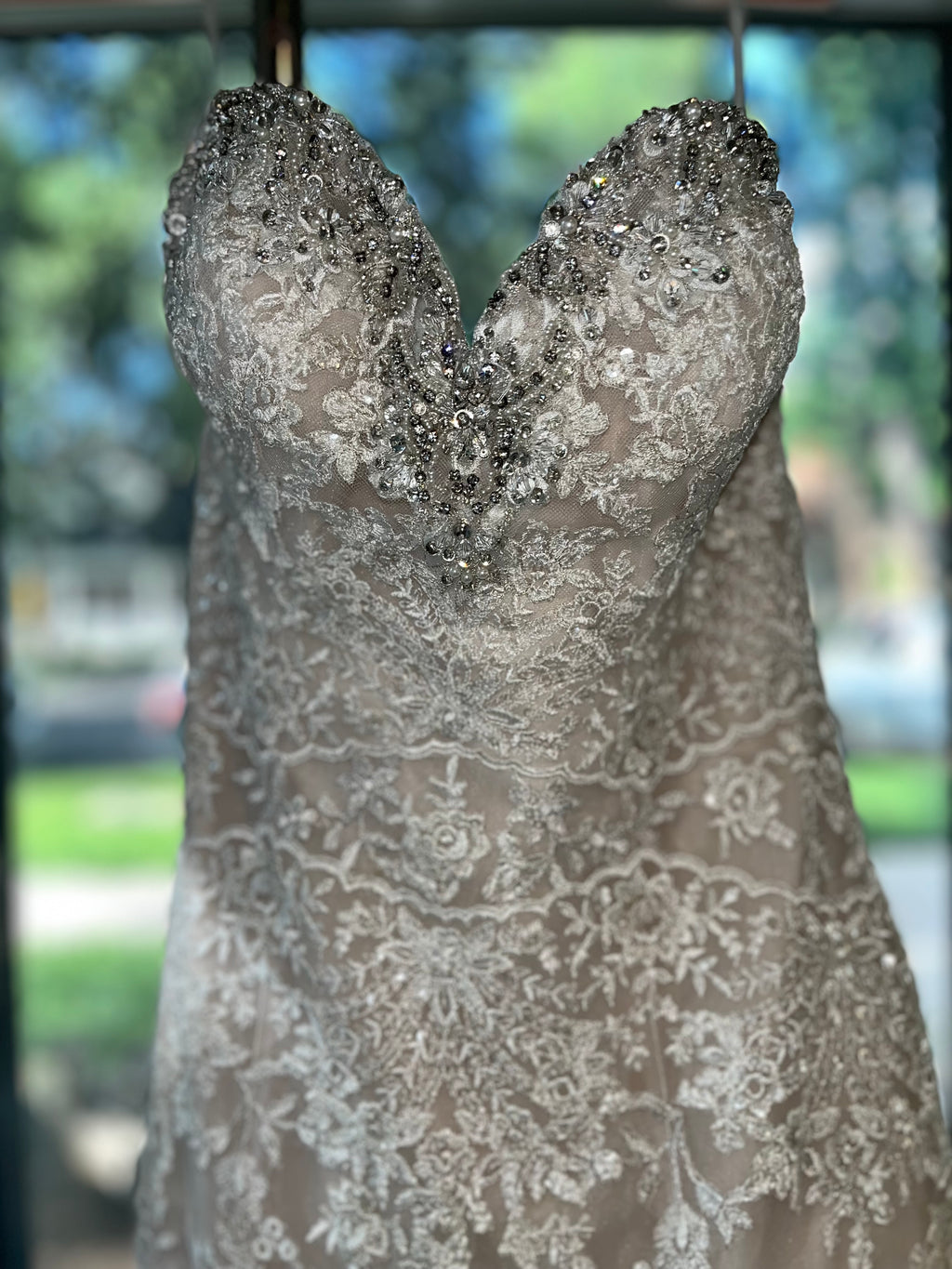 Champagne Lace size 6 #19