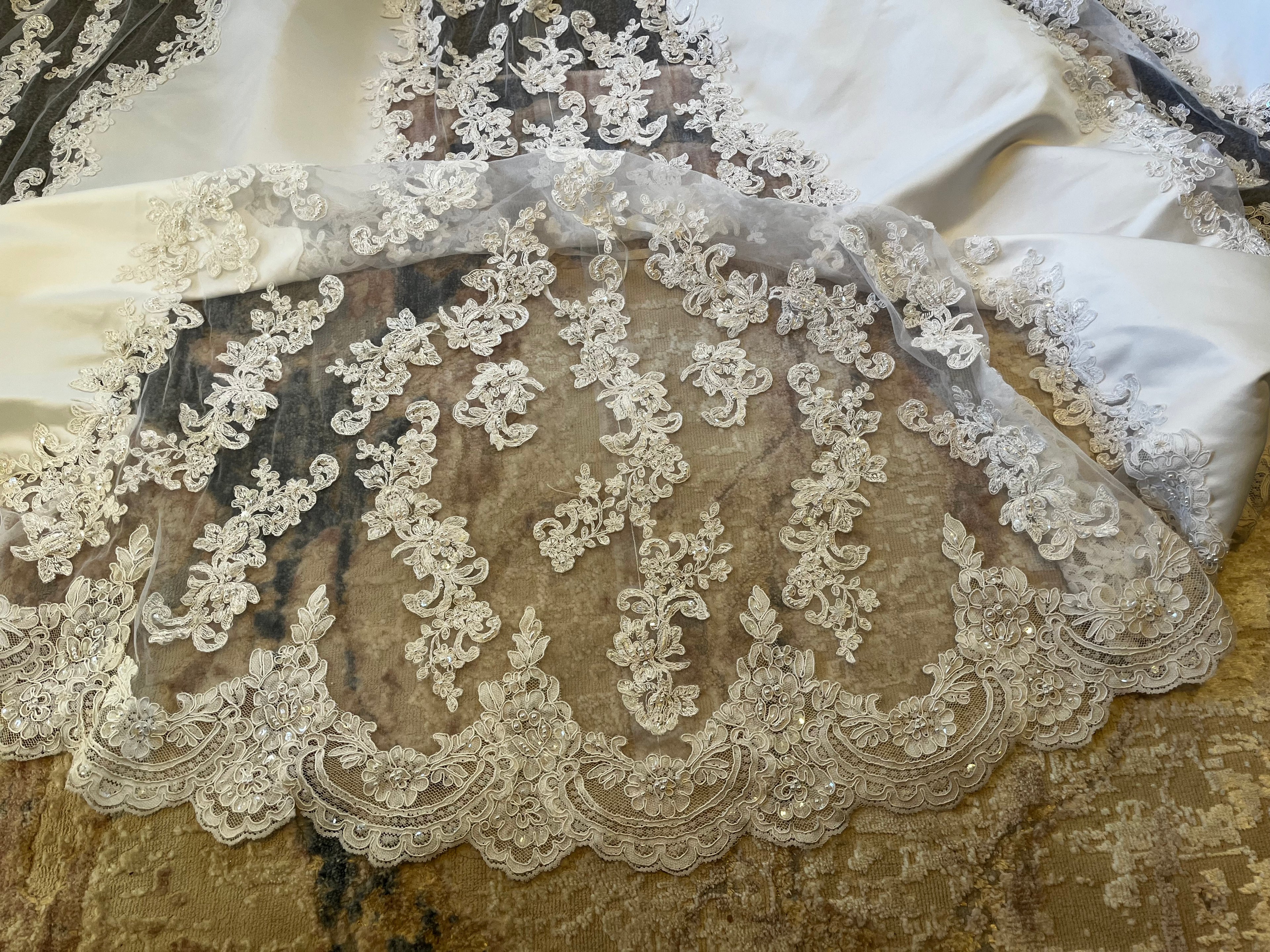 Wedding dress size 6 #52