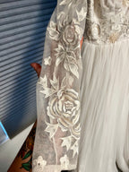 Lotus Threads/ long Sleeve bridal gown/ NWT/ Size 14 #15