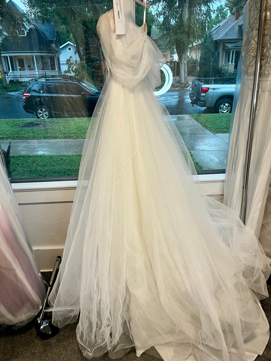 Ball gown wedding dress size 4/6 WD# 31
