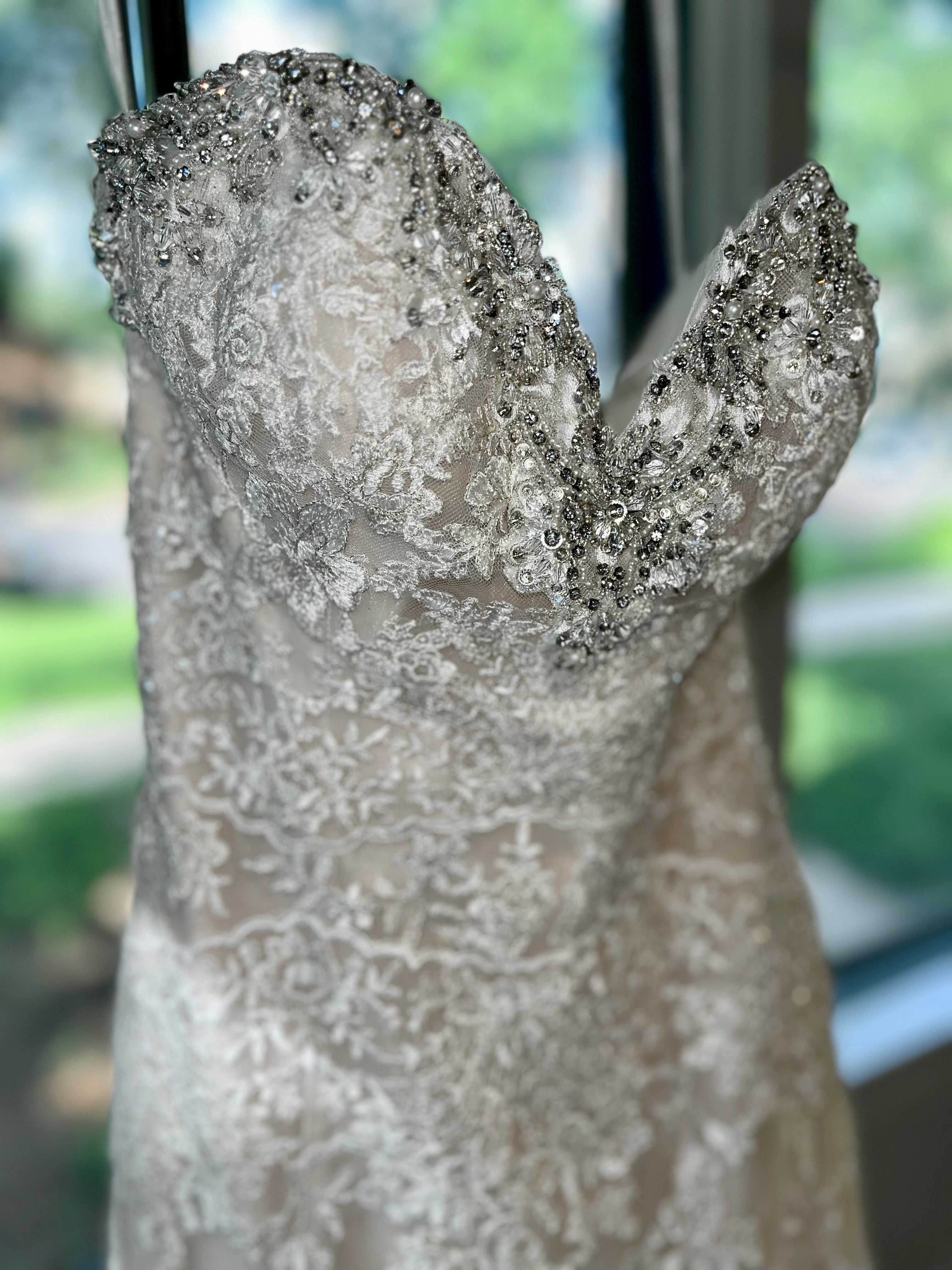 Champagne Lace size 6 #19