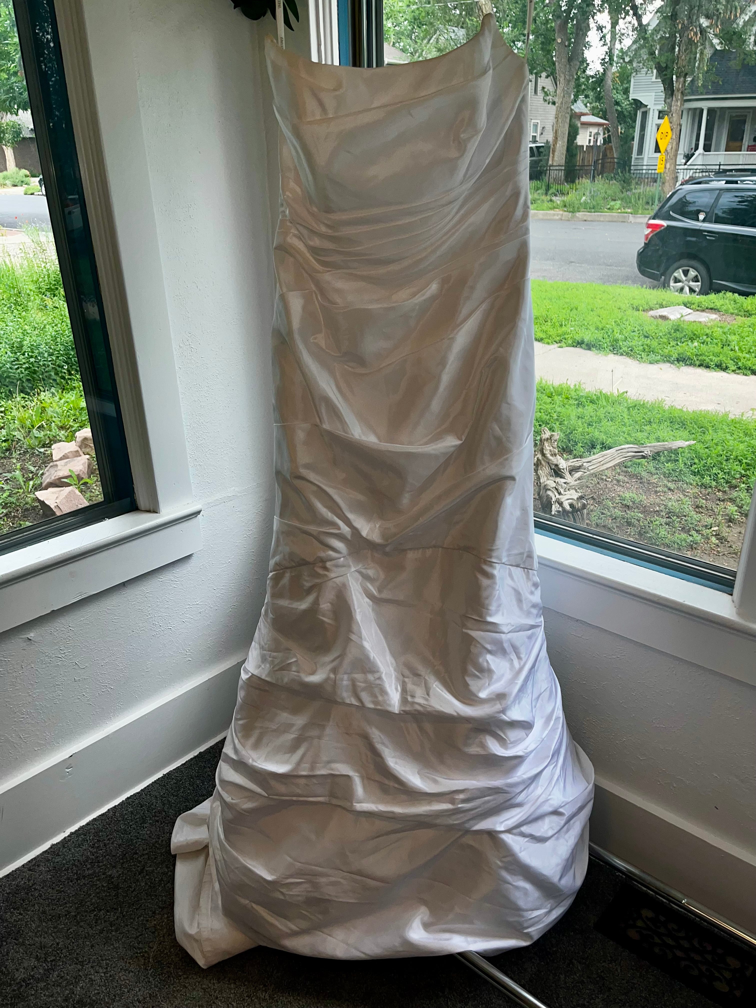 David’s Bridal F&F size 14 #24
