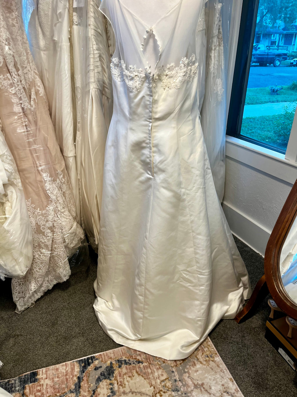 Satin WD#44 size 18