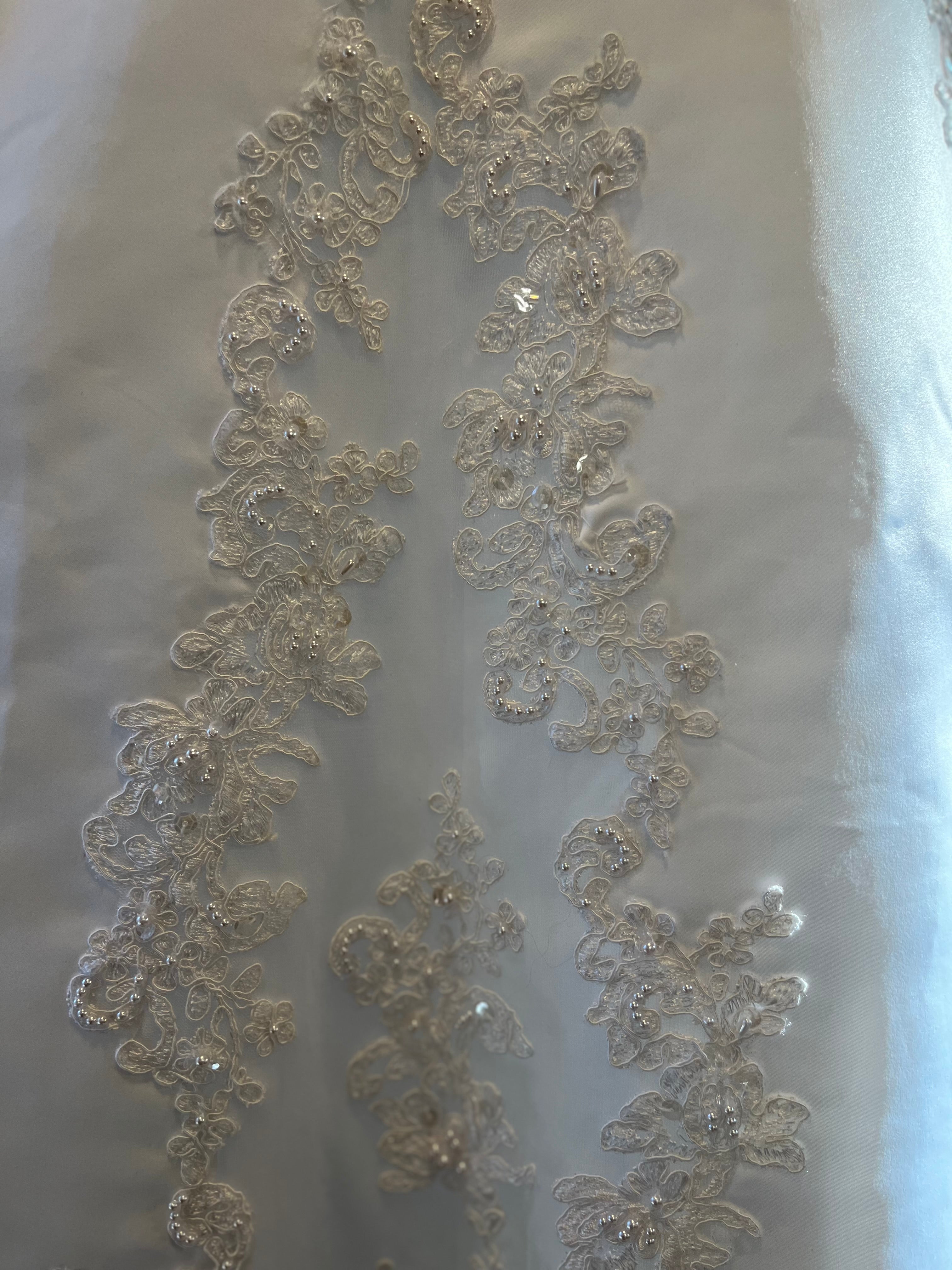 Wedding dress size 6 #52