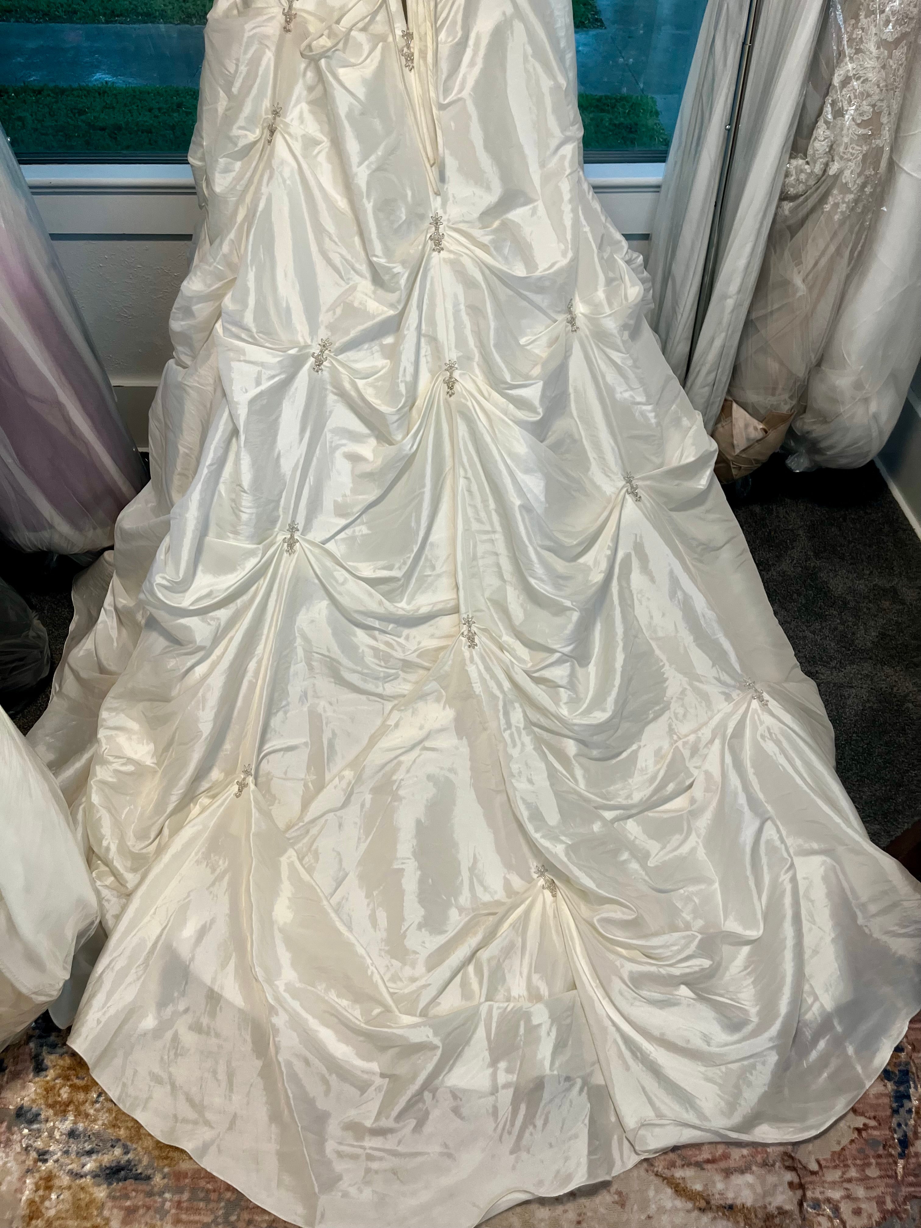 Maggie Sottero Size 10 WD#32