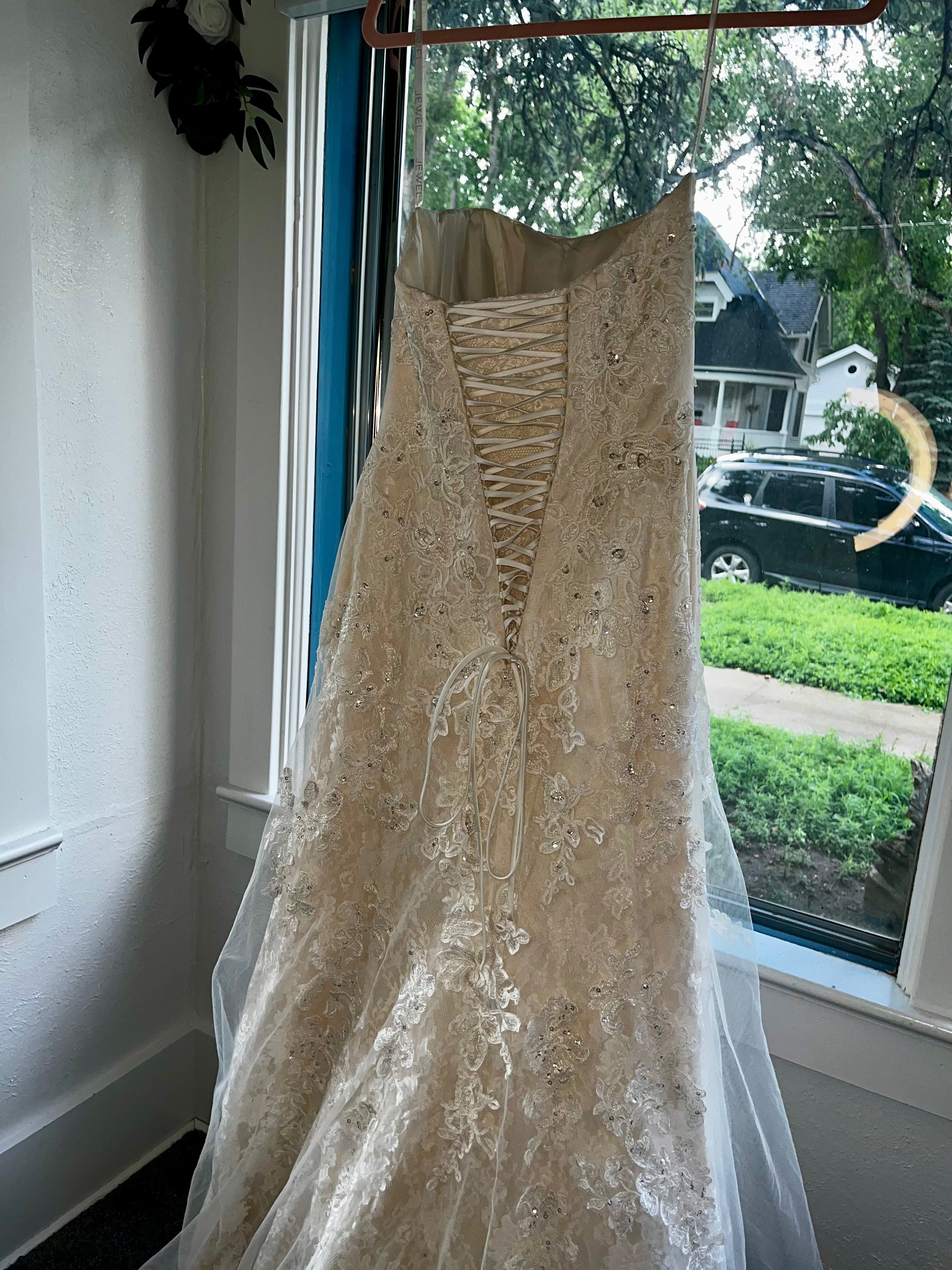 Jewel by David’s Bridal size 2 #22