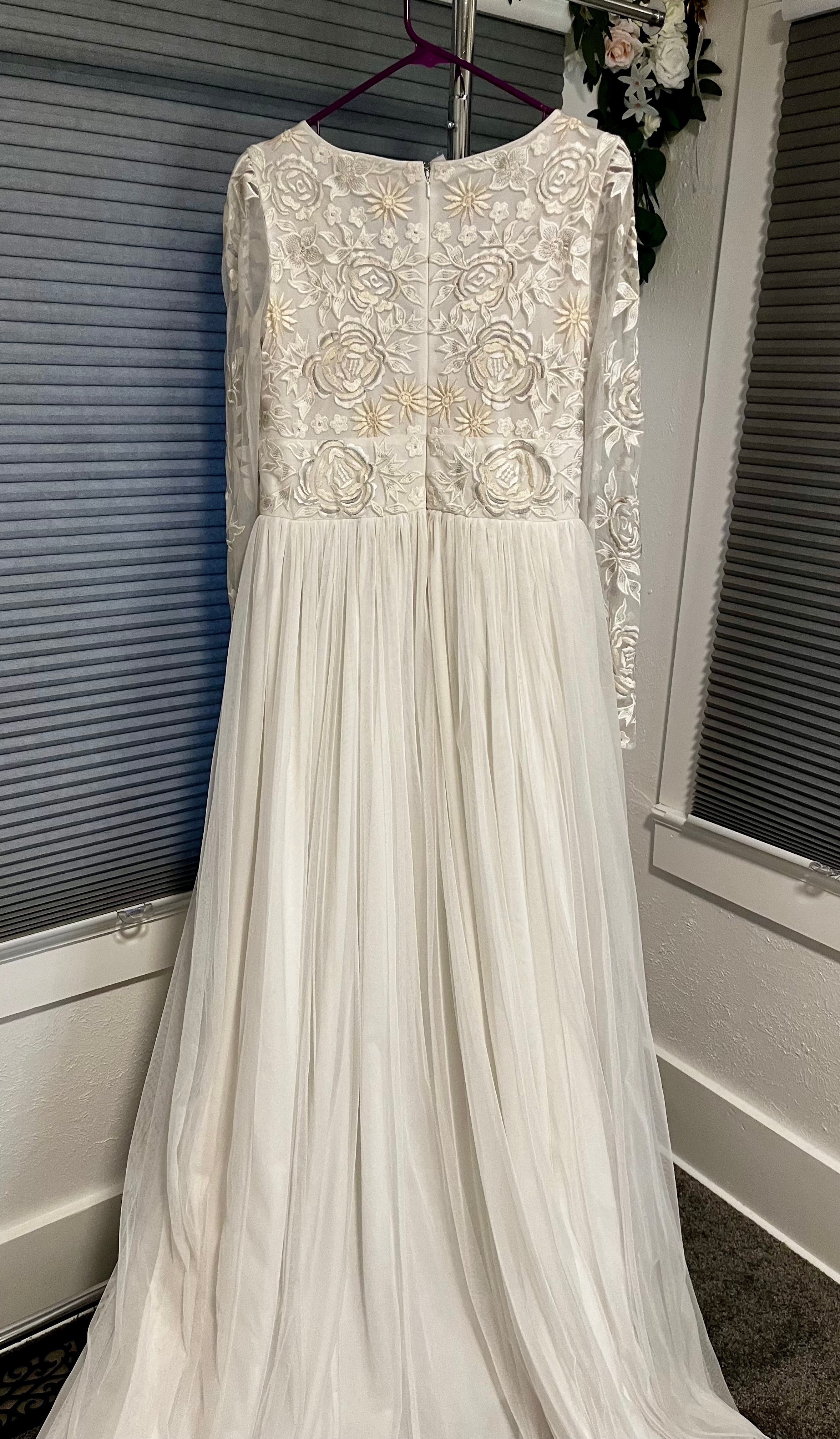 Lotus Threads/ long Sleeve bridal gown/ NWT/ Size 14 #15
